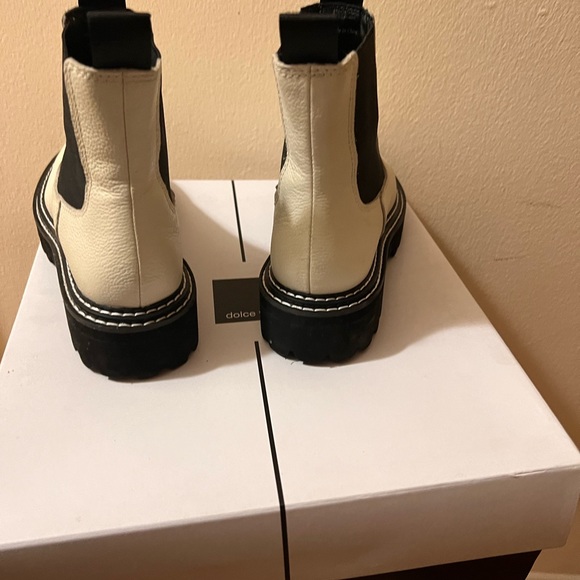 Women’s Leather Chelsea Boots - Picture 6 of 7